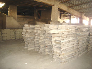 Palets de madera (alrededor de 1000 unid.).
